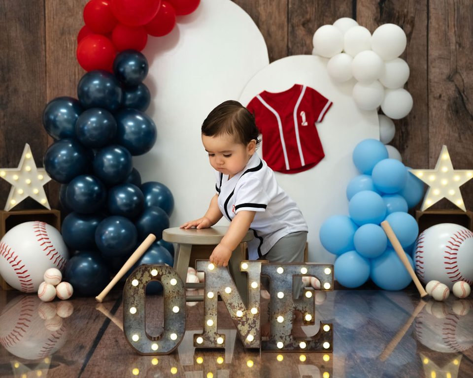 Premium Photography Sudio in Tampa, FL. Cake Smash  &  Milk Bath-