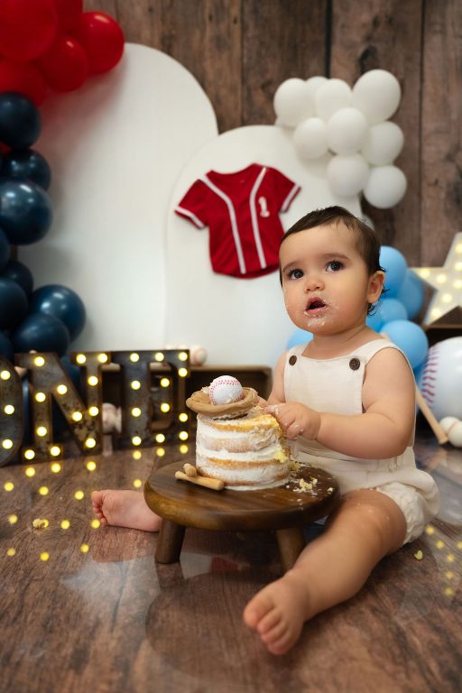 Premium Photography Sudio in Tampa, FL. Cake Smash  &  Milk Bath-