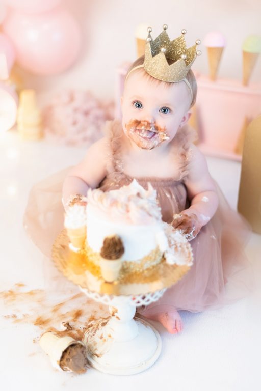 Family Photography in Phoenix, AZ. Cake Smash  &  Milk Bath-